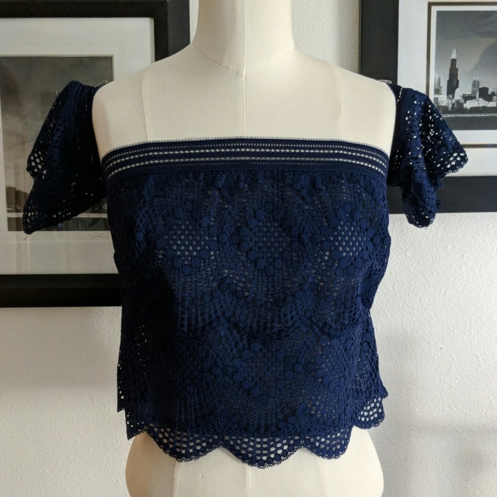 {Victoria's Secret} Navy Lace Top Size Large